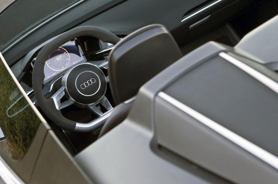 Интерьер Audi e-Tron Spyder Concept 2010 года  (фото 65 из 105)
